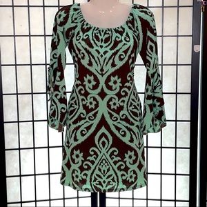 2 B together ladies dress size small